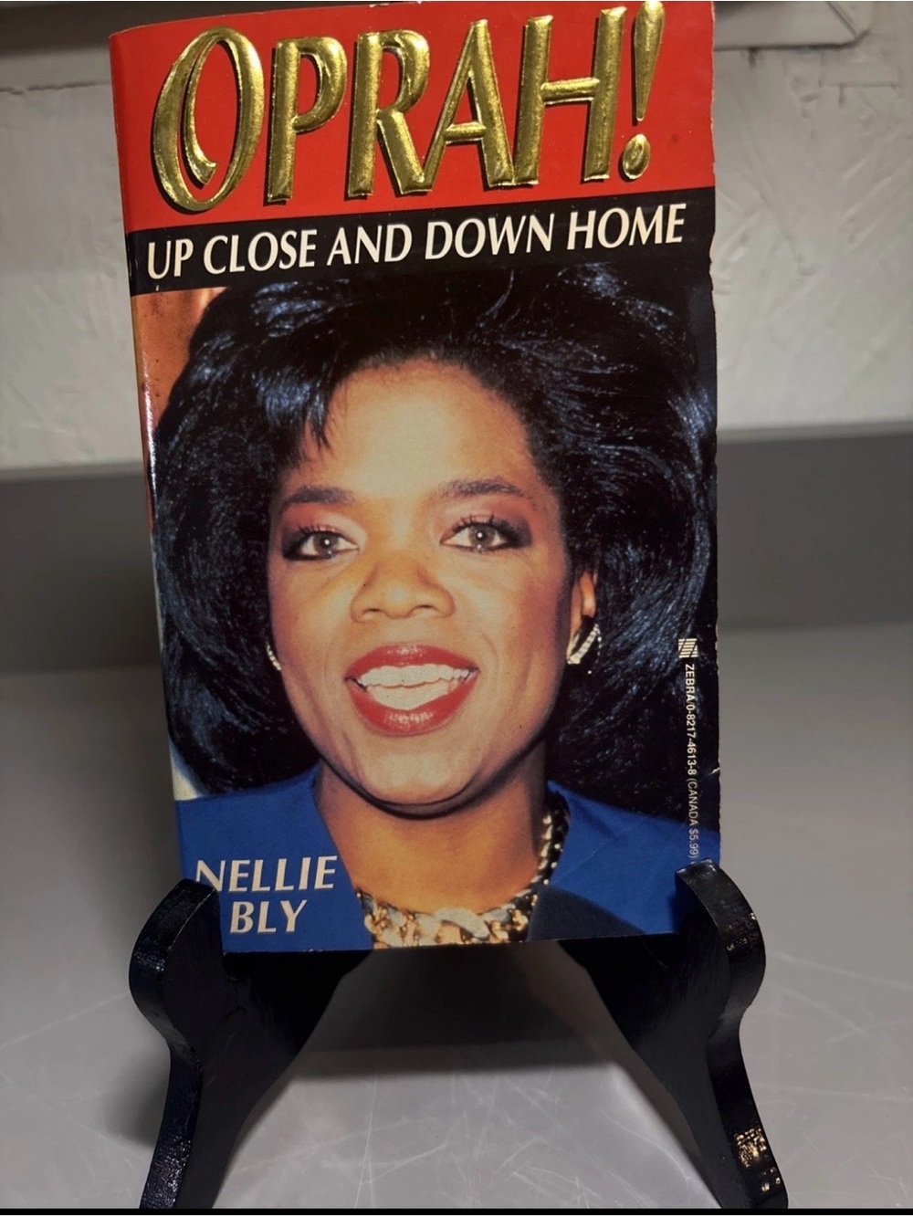 Oprah! Up Close and Down Home — Red Cover Coffee Table Book